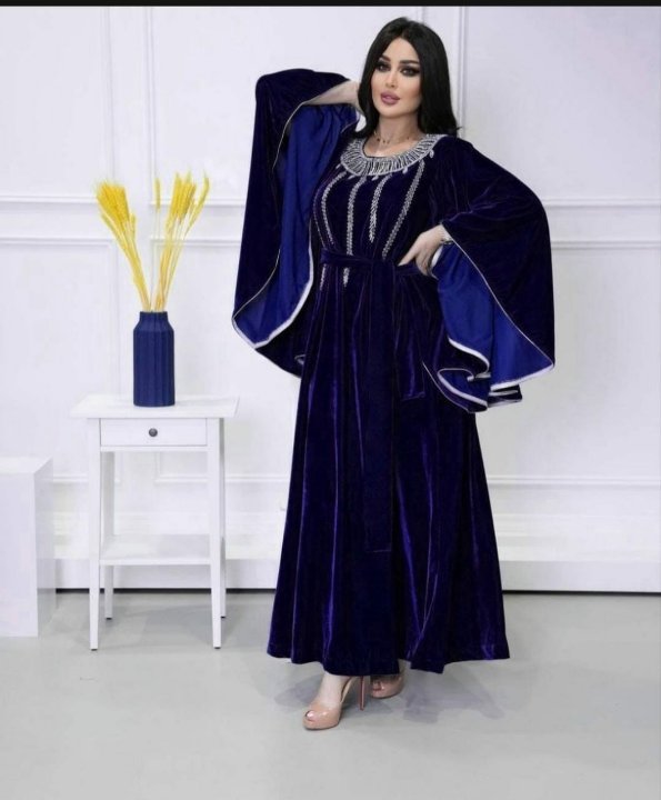 Queen & Queens | Rent or Sell Dresses and Accessories