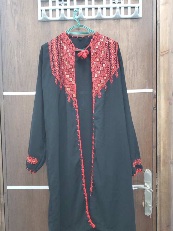 ثوب تطريز
