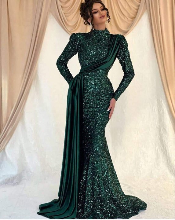 Queen & Queens | Rent or Sell Dresses and Accessories