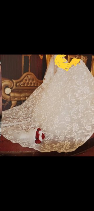 Queen & Queens | Rent or Sell Dresses and Accessories