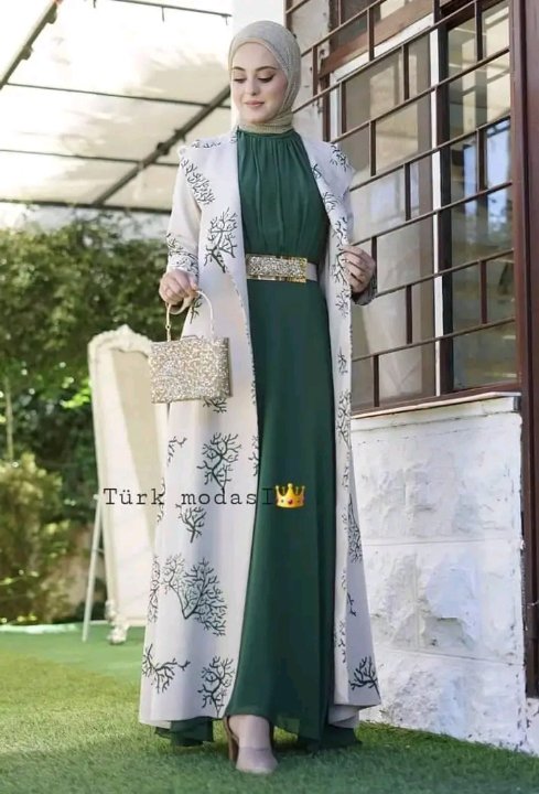 Queen & Queens | Rent or Sell Dresses and Accessories