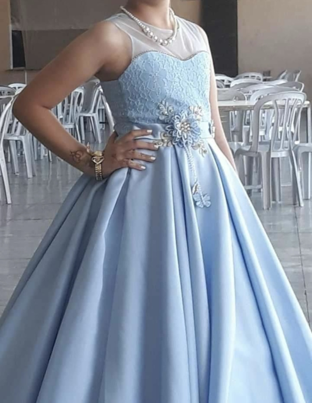 Queen & Queens | Rent or Sell Dresses and Accessories