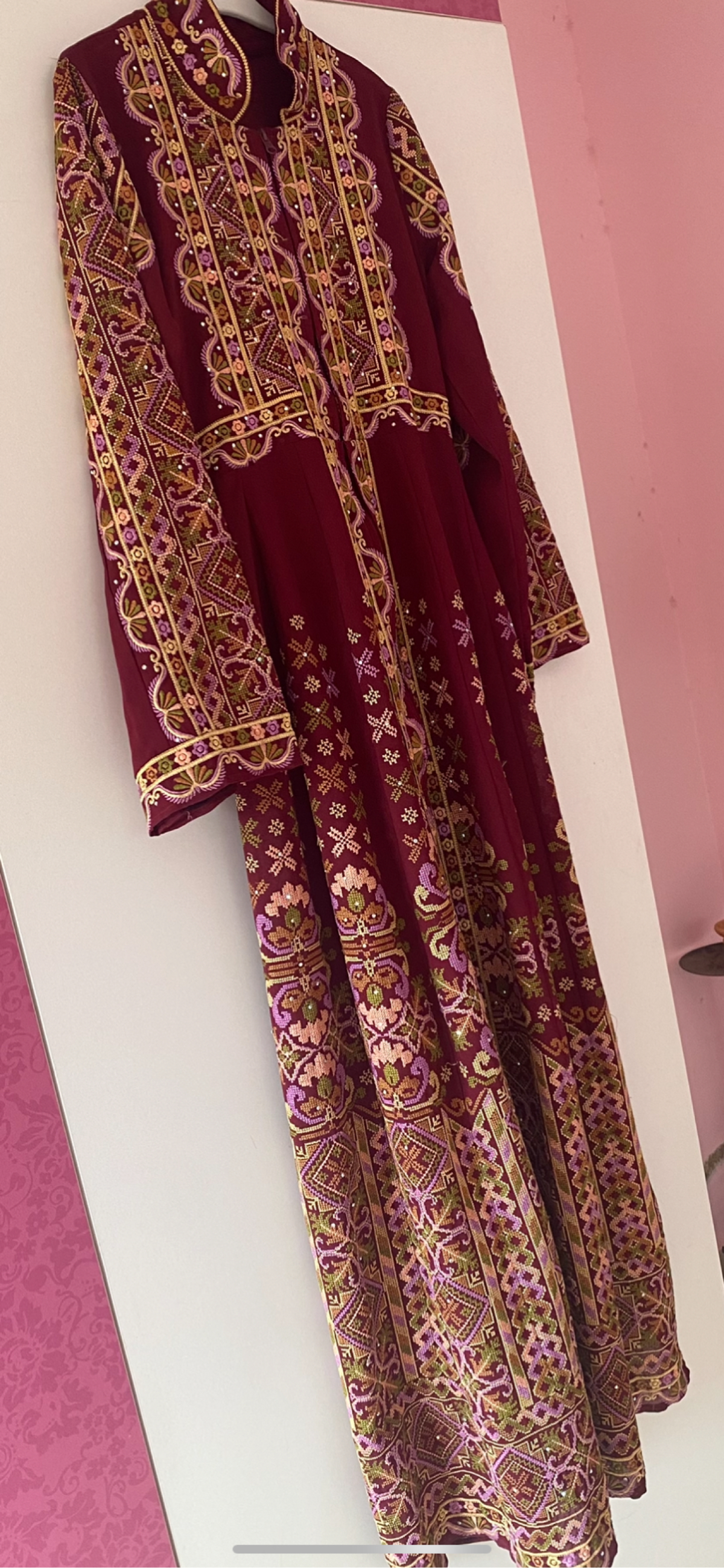 ثوب تطريز