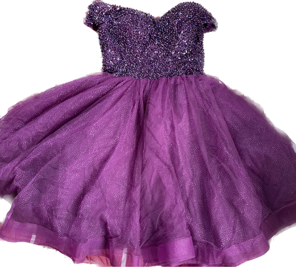 Queen & Queens | Rent or Sell Dresses and Accessories