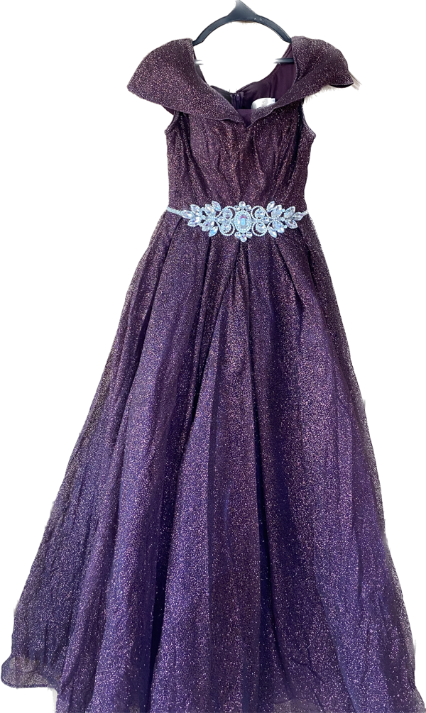 Queen & Queens | Rent or Sell Dresses and Accessories