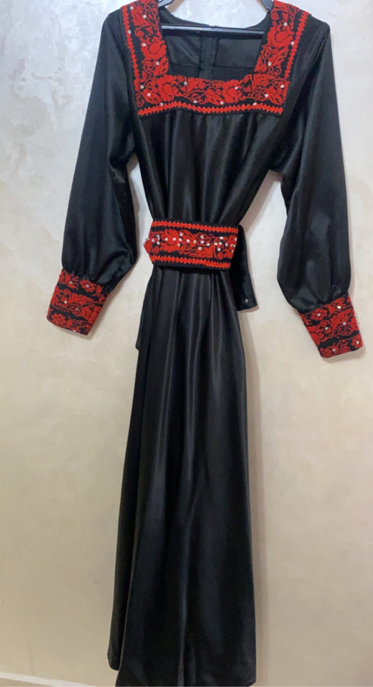 ثوب تطريز