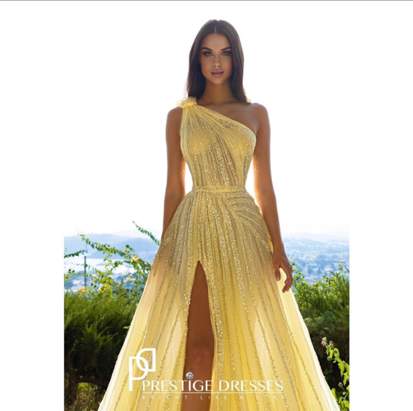 Queen & Queens | Rent or Sell Dresses and Accessories