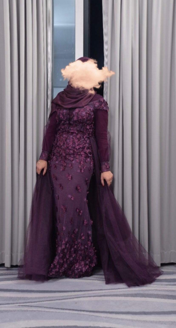 Queen & Queens | Rent or Sell Dresses and Accessories
