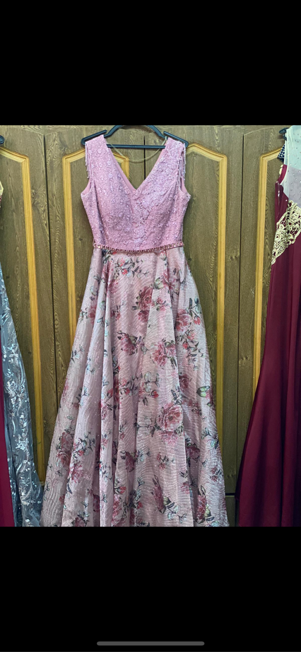 Queen & Queens | Rent or Sell Dresses and Accessories