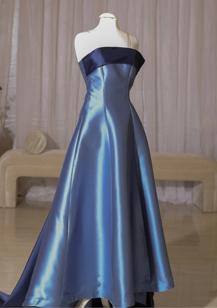 Blaue Abendkleid