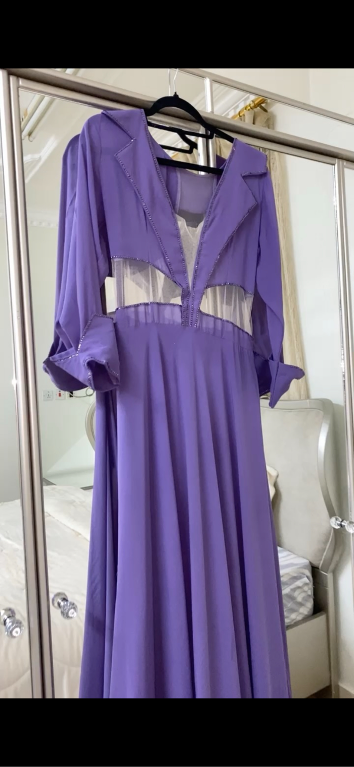 Lila Abendkleid