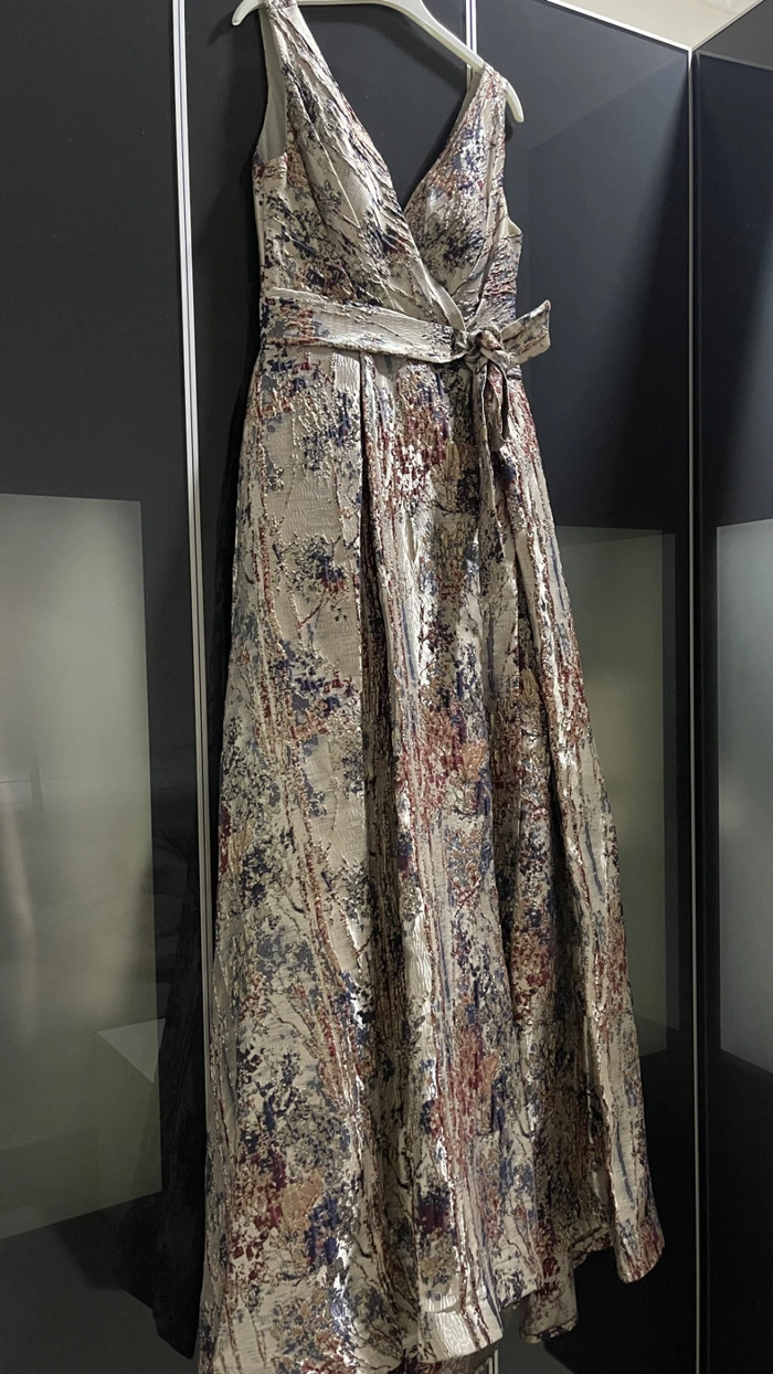 Goldene Abendkleid