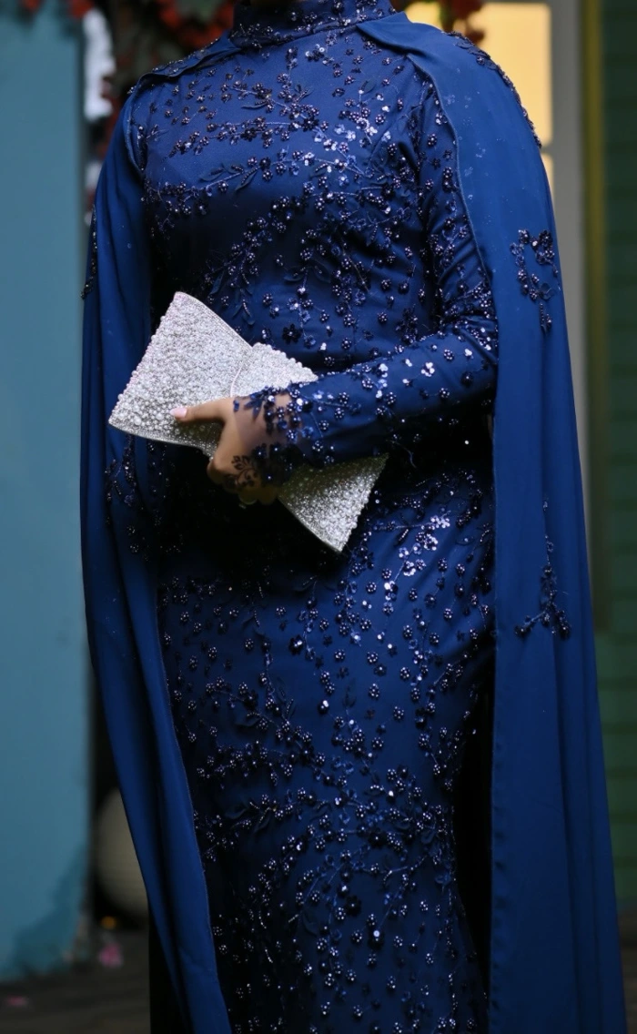 Marineblaues Abendkleid
