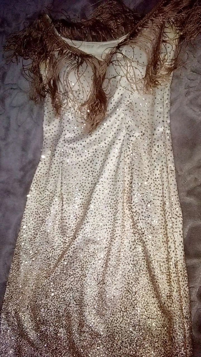 Beige Abendkleid