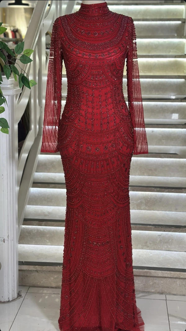 Queen & Queens | Rent or Sell Dresses and Accessories