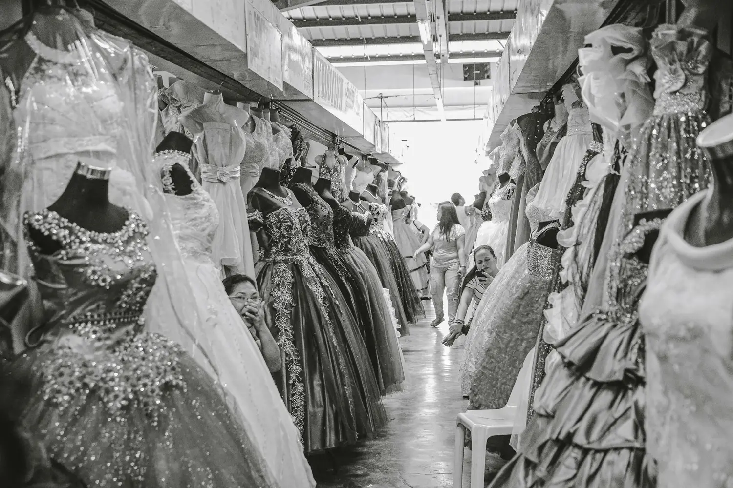 Planejamento de aluguel de vestido: tendências sazonais com dicas práticas