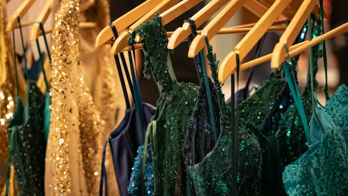 How to Choose the Perfect Renting Designer Dresses