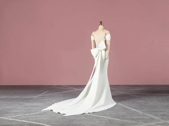 How to Choose the Perfect Modern Minimalist Bridal Dress