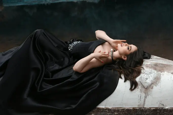 A Complete Guide to Satin Evening Dress