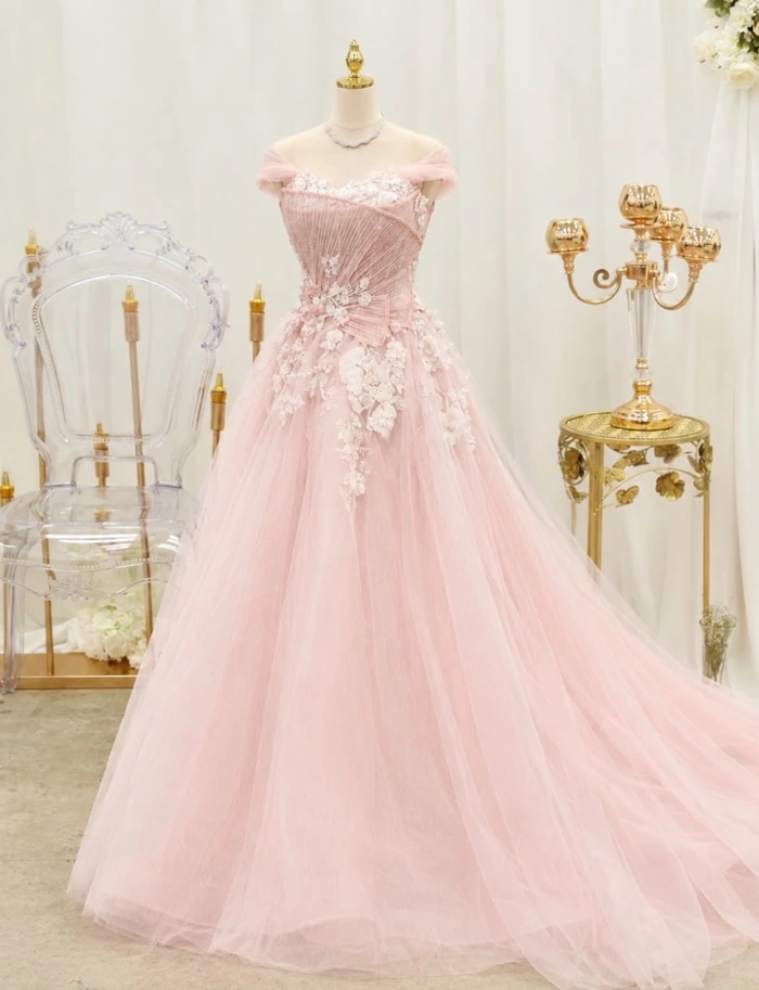 Rosa Brautkleid