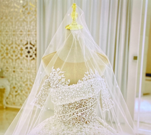 Wedding Dress - M, White, qatar, Qatar - image 1