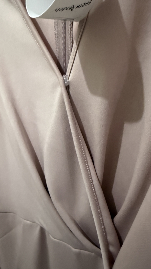 Long-Sleeve Dress - حائل - image 2