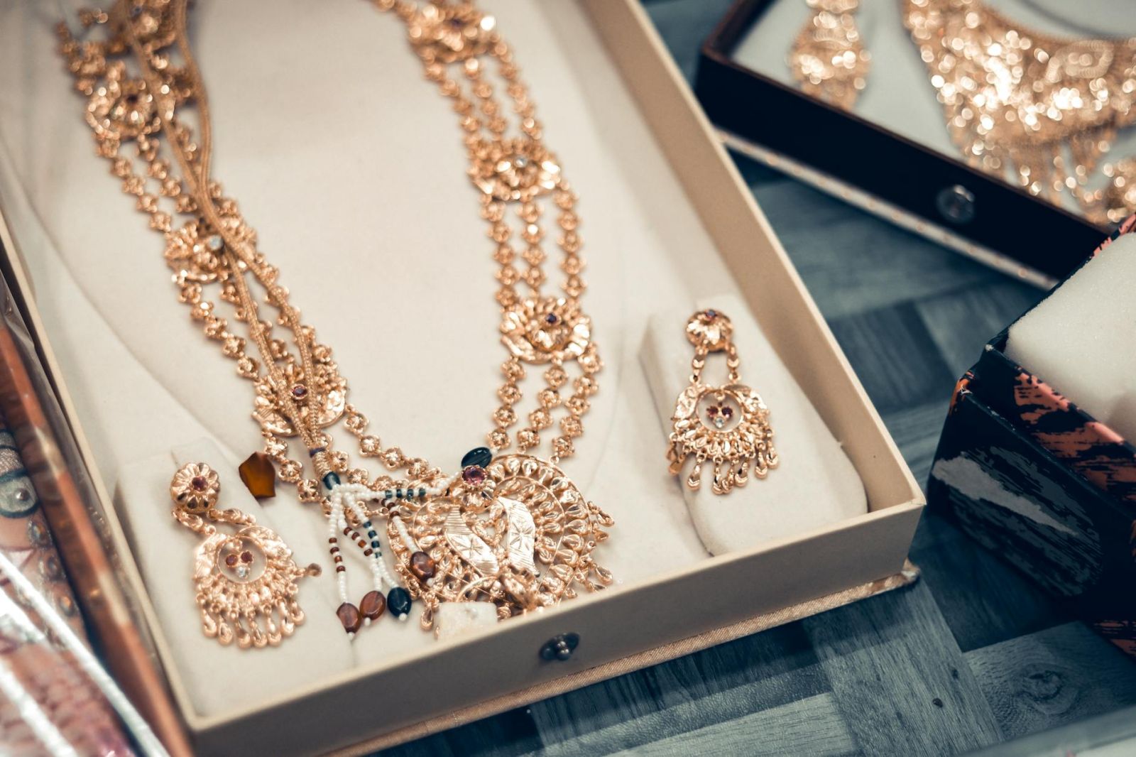 Wedding Jewelry Curation: Complete Guide for a Polished Look