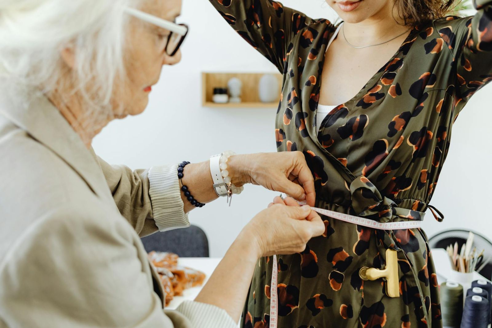 Dress Alteration Strategy: Expert Checklist Before You Buy