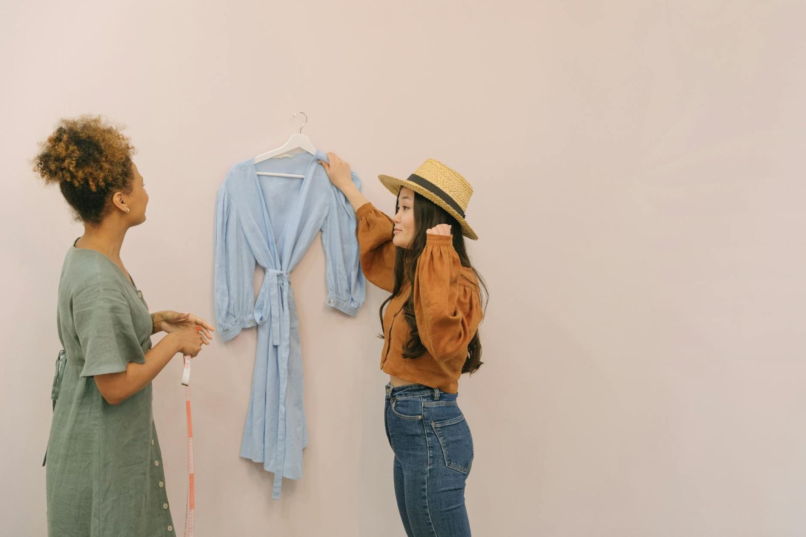 Dress Rental Planning: Advanced Advice for Modern Brides