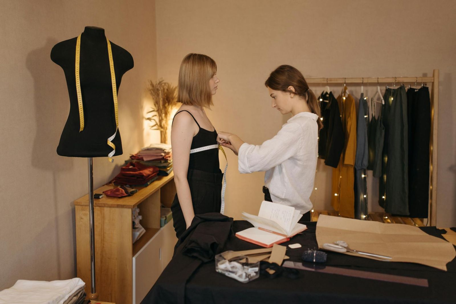 Dress Alteration Strategy: How to Build a Cohesive Wedding Aesthetic