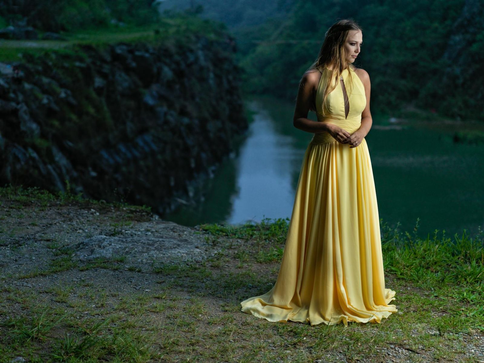 Evening Gown Styling: How to Build a Cohesive Wedding Aesthetic