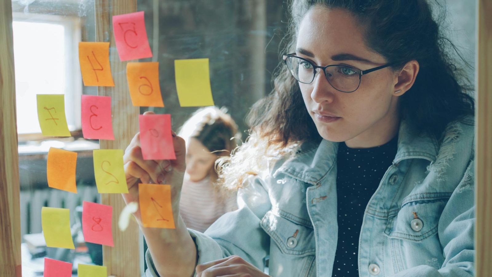 كيف تختارين خطة الفستان الاحتياطي المثالية