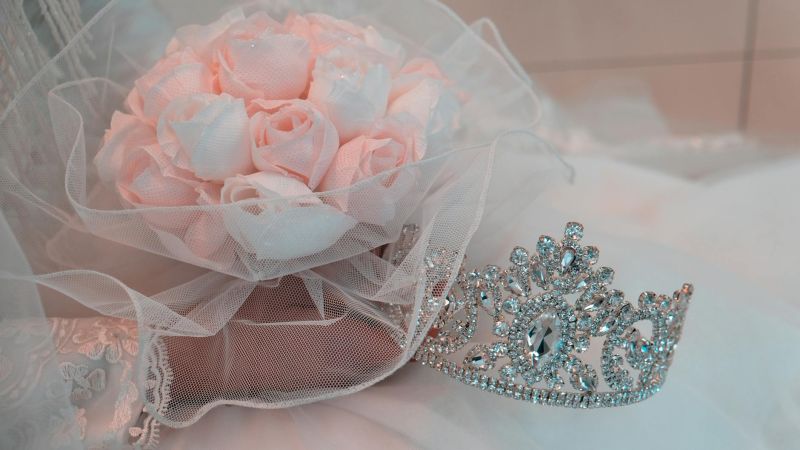 A Complete Guide to Wedding Tiara