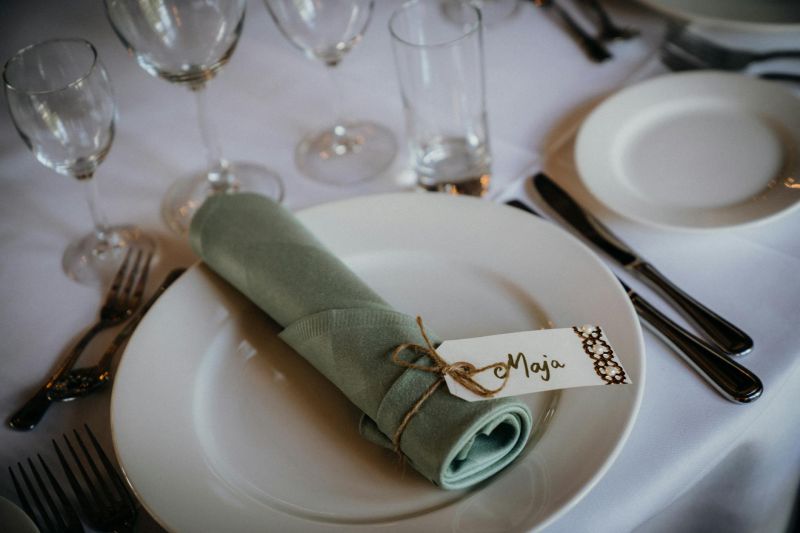 How to Choose the Perfect Guest List Etiquette