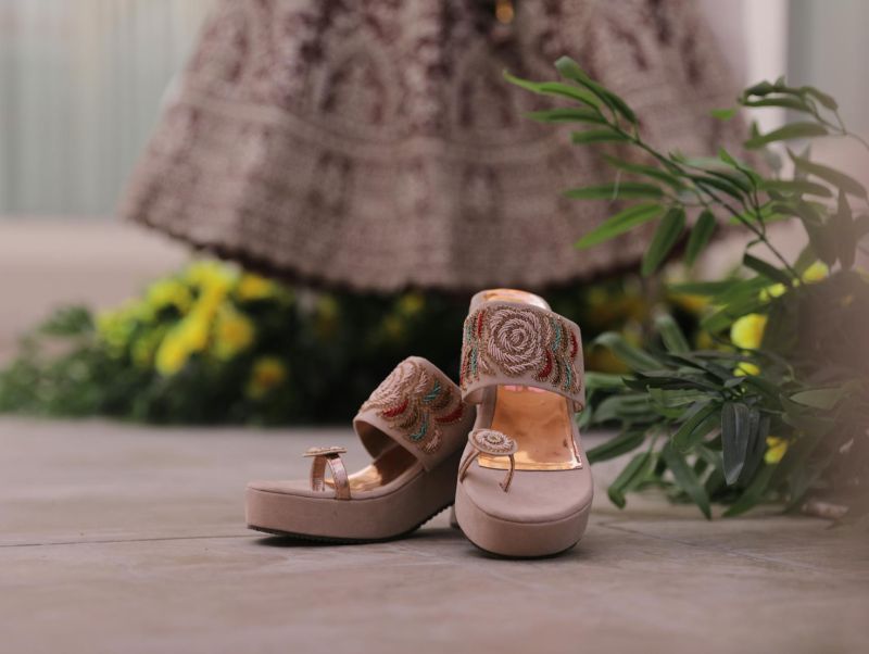 How to Choose the Perfect Wedding Sandals